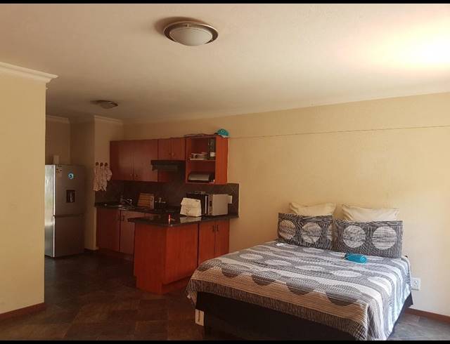 1 BEDROOM APARTMENT FOR SALE IN HATFIELD